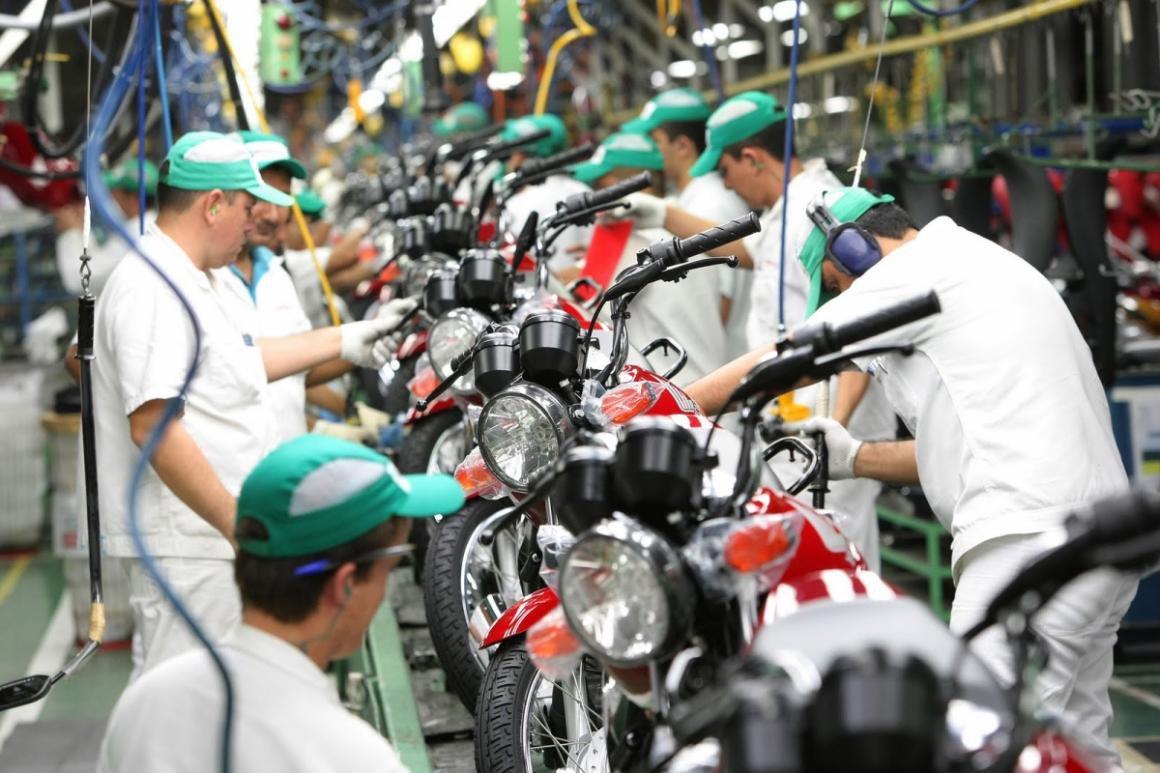 Em quatro meses, indústria monta mais de meio milhão de motocicletas