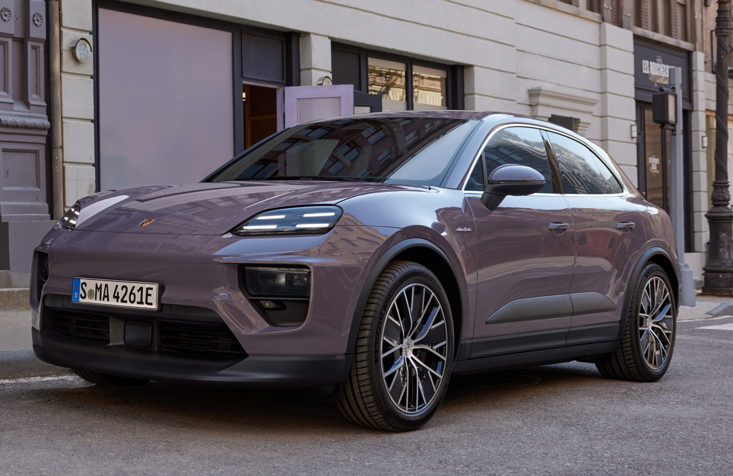 Macan 4