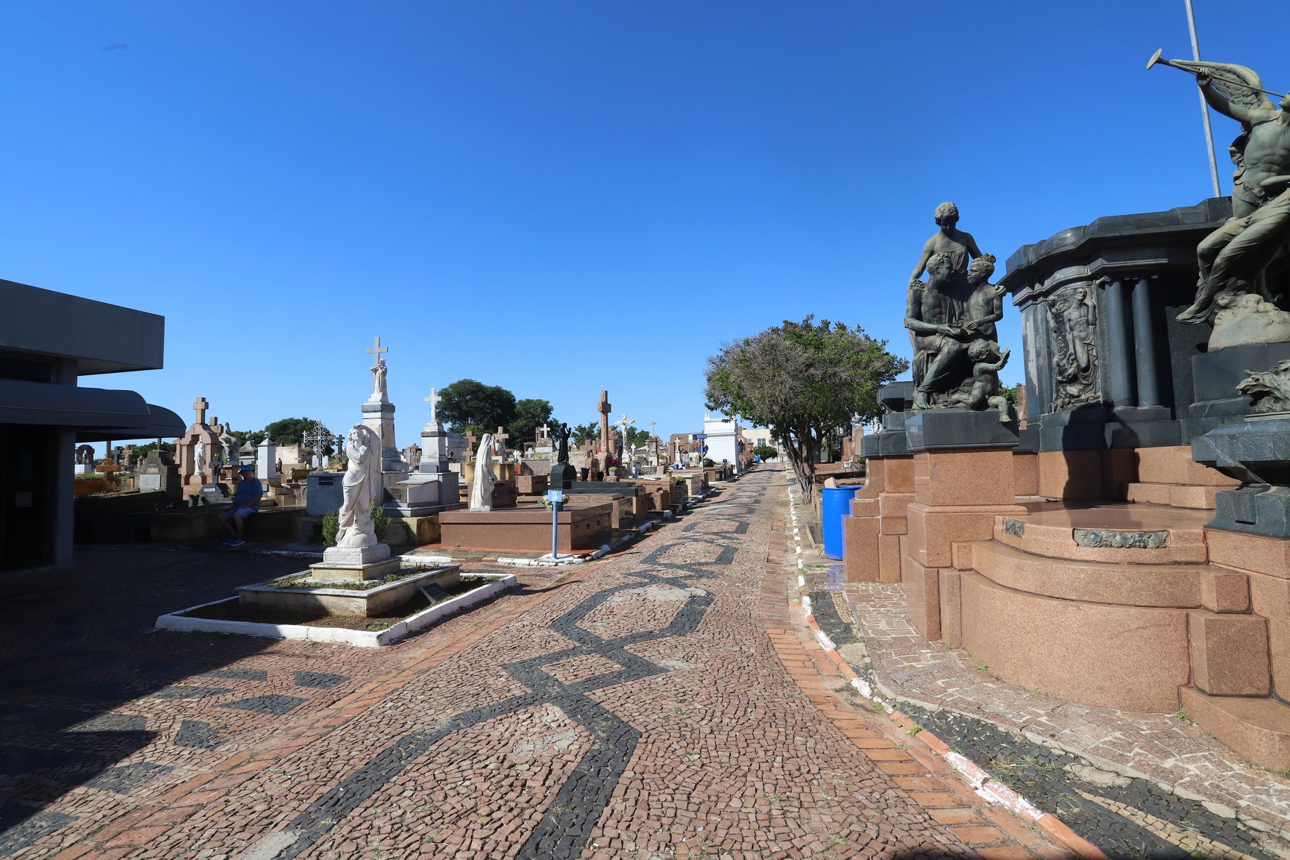 Cemitério