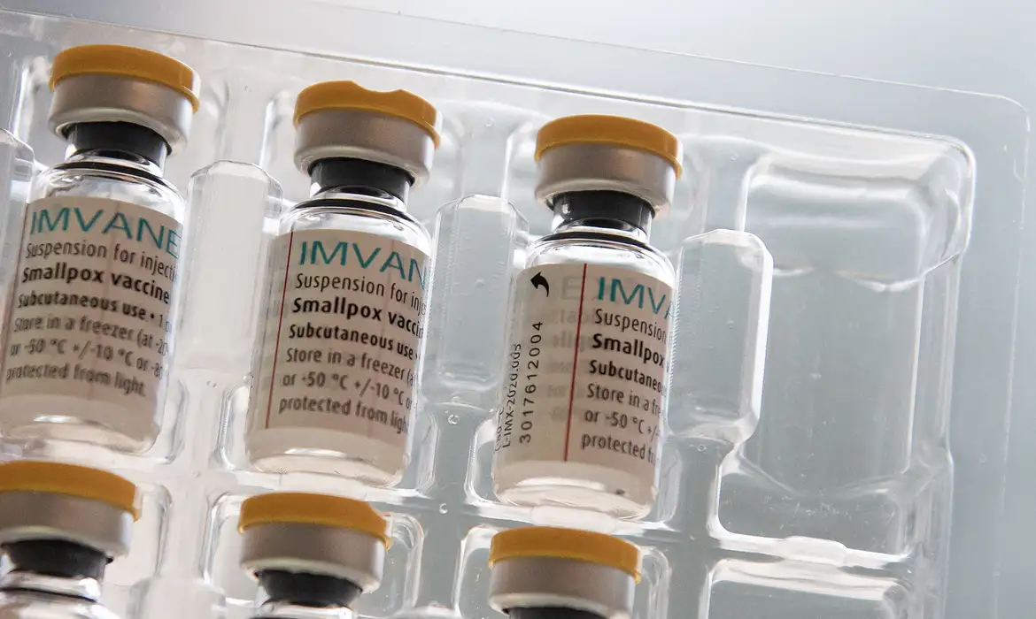 África soma quase 30 mil casos suspeitos de mpox este ano