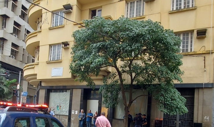 Prédio invadido no Centro de Campinas é desocupado de forma pacífica