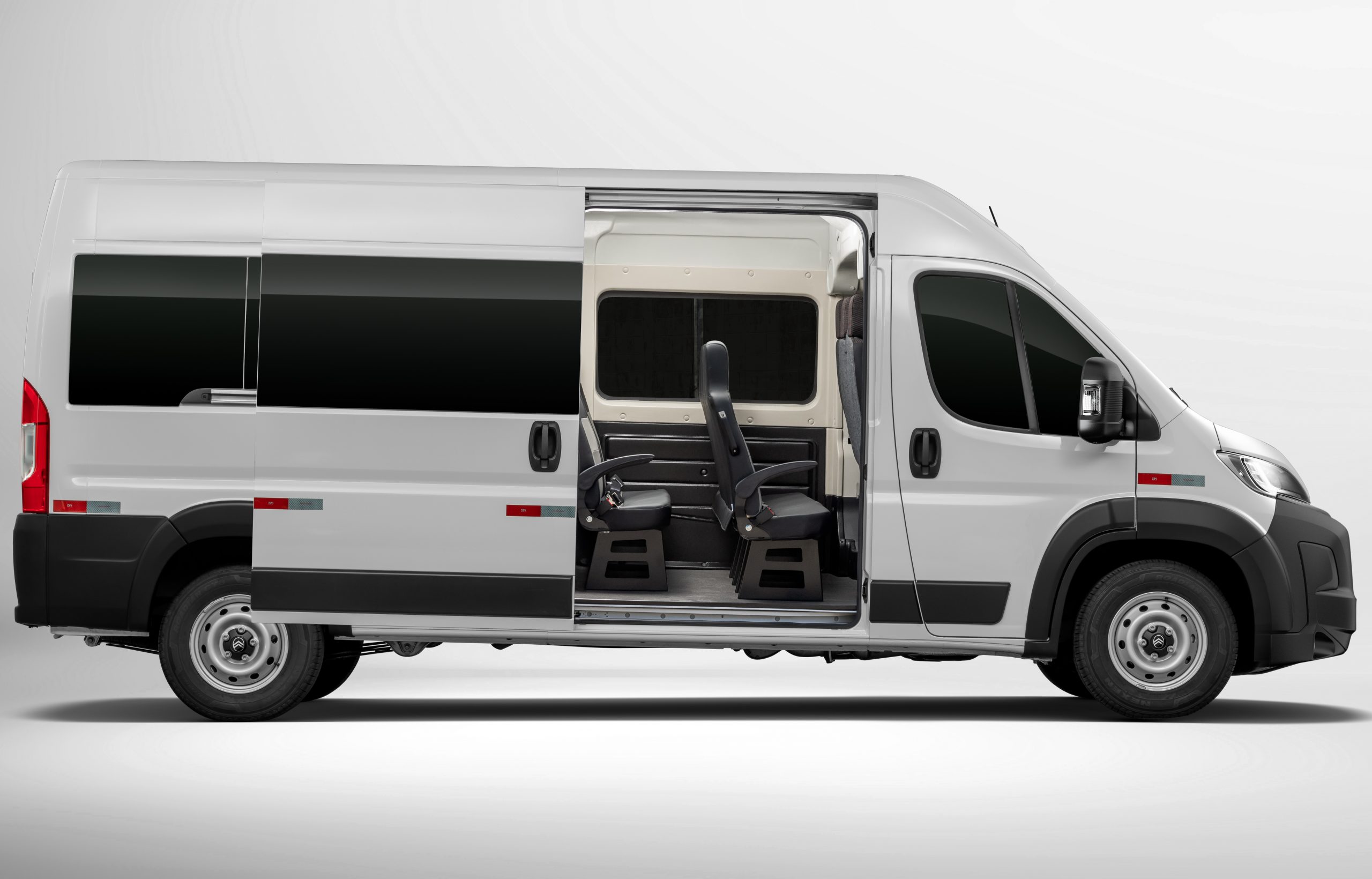 Citroen_Minibus_My2615-Copia