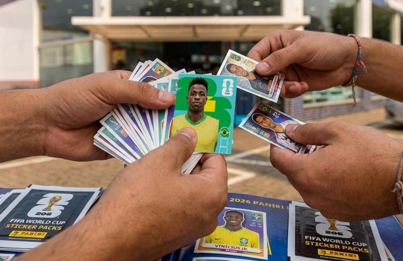 Drogal realiza aos domingos encontros para troca de figurinhas