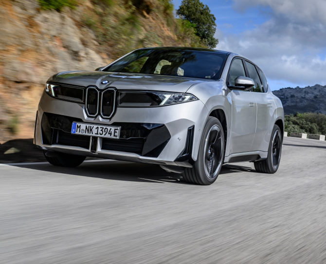 Nova BMW iX3 x Drive terá autonomia recorde