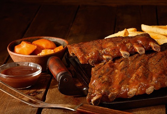 Outback e Abbraccio celebram o Dia do Amigo com menu para dois a partir de R$ 59,90
