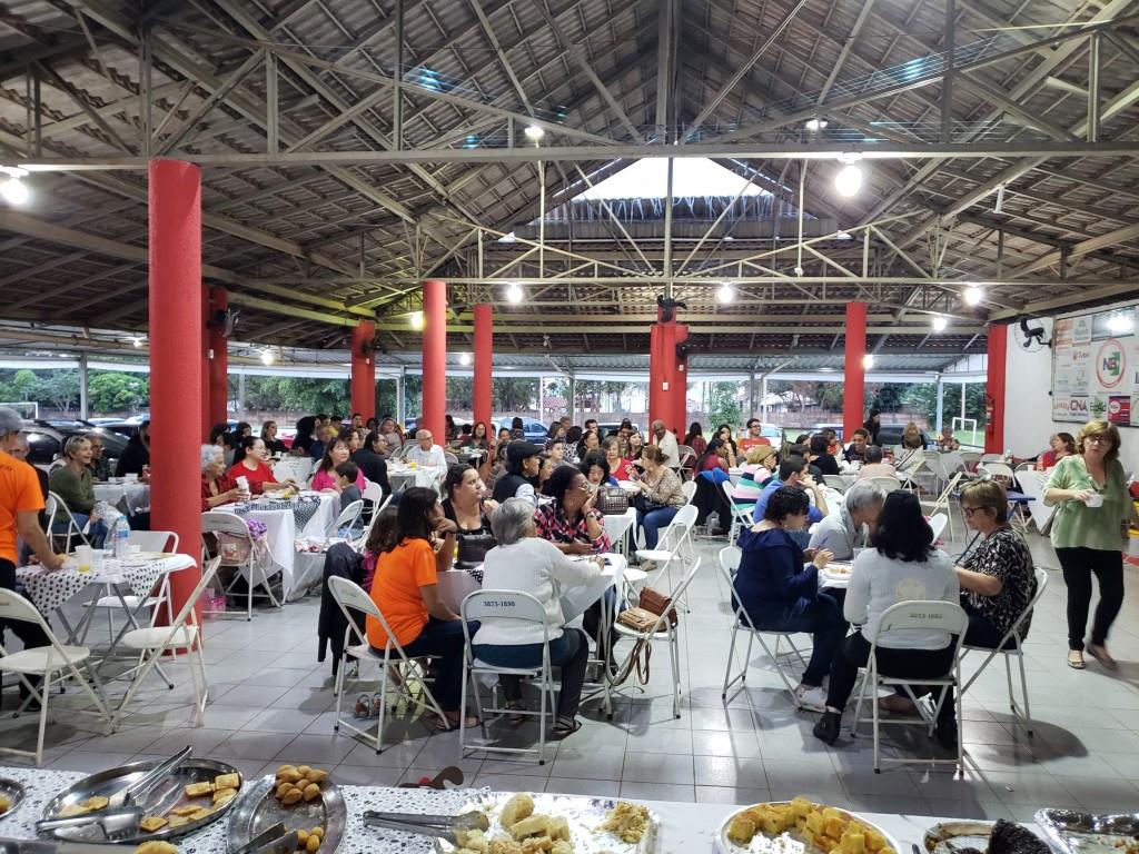 Para arrecadar, ONG Viralatinhas realiza o 11º Chá Au Au neste sábado