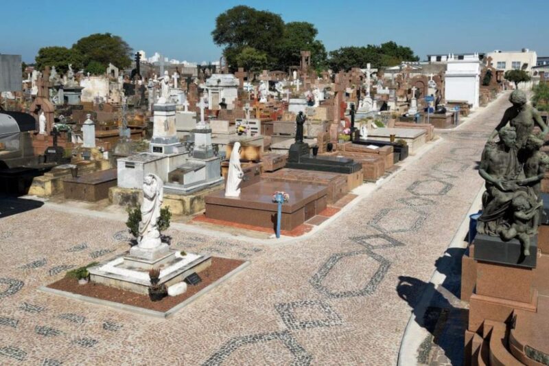 Cemitério