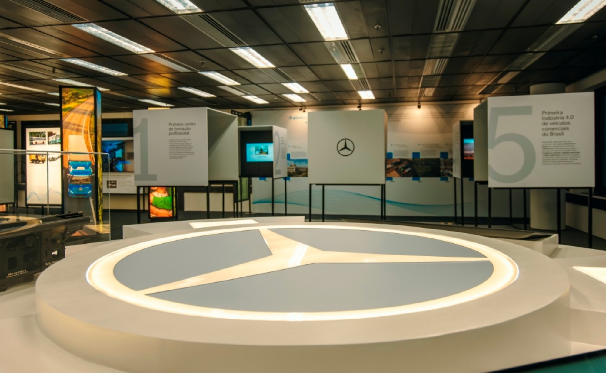 Mercedes 2